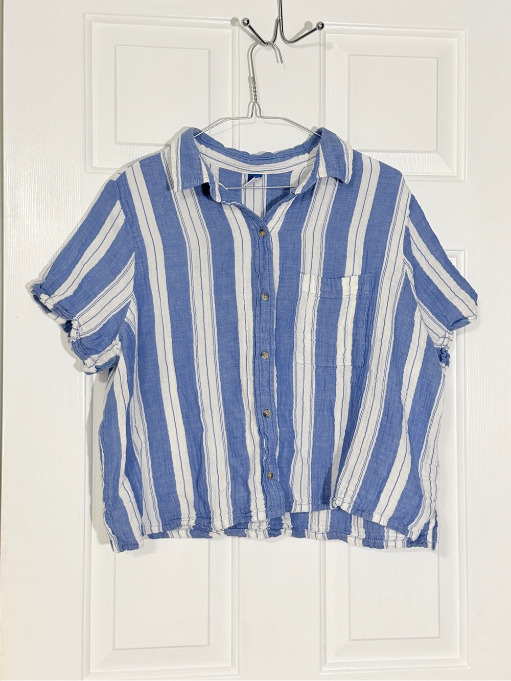 Coastal Gauzy Cotton Blue and White Striped Button-Up Shirt Large